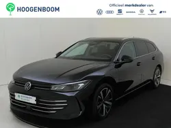 Zwart Gebruikt 2024 VW Passat Business Stationwagen | € 41.750 (Eerlijke prijs)