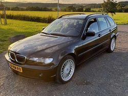 Zwart Gebruikt 2004 BMW 325 Stationwagen | € 3.500