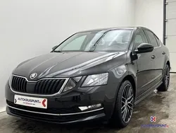 Zwart Gebruikt 2019 Skoda Octavia Ambition Sedan | € 16.900 (Iets duurder)