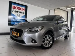 Grijs Gebruikt 2015 Mazda 2 Hatchback | € 9.450 (Eerlijke prijs)