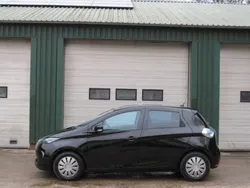 Zwart Gebruikt 2013 Renault Zoe Zen Hatchback | € 5.250 (Eerlijke prijs)