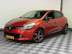 Rood Gebruikt 2013 Renault Clio R.S. Expression Hatchback | € 4.975 (Eerlijke prijs)
