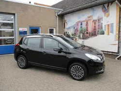 Zwart Gebruikt 2016 Peugeot 2008 SUV | € 9.100 (Eerlijke prijs)