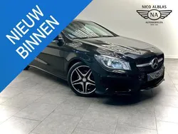 Zwart Gebruikt 2015 Mercedes CLA200 Prestige Sedan | € 17.950 (Eerlijke prijs)