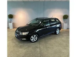 Zwart Gebruikt 2015 Skoda Fabia Style Stationwagen | € 7.950 (Iets duurder)