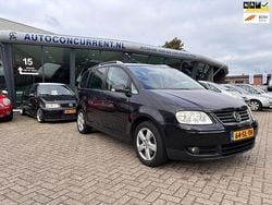 Zwart Gebruikt 2006 VW Touran MPV | € 999 (Eerlijke prijs)