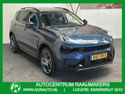 Blauw, metallic lak Gebruikt 2022 Lynk & Co 01 SUV | € 25.840 (Goede deal)