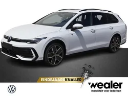 Wit Nieuw 2024 VW Golf VIII R-line Edition Stationwagen | € 43.580 (Eerlijke prijs)