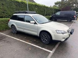 Geel Gebruikt 2004 Subaru Legacy Stationwagen | € 4.250 (Iets duurder)