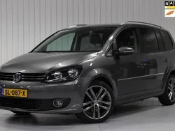 Grijs Gebruikt 2010 VW Touran Highline MPV | € 6.850 (Duur)