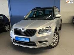 Grijs Gebruikt 2015 Skoda Yeti Elegance SUV | € 13.999