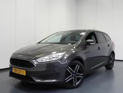 Grijs, metallic lak Gebruikt 2018 Ford Focus Trend Stationwagen | € 10.445 (Goede deal)