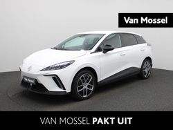 Wit Gebruikt 2023 MG MG4 EV Luxury Hatchback | € 22.900 (Eerlijke prijs)