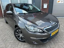 Grijs, metallic lak Gebruikt 2015 Peugeot 308 Style Hatchback | € 8.999 (Eerlijke prijs)