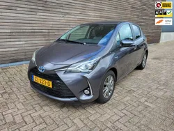 Grijs Gebruikt 2019 Toyota Yaris Hybrid Hatchback | € 18.500 (Eerlijke prijs)