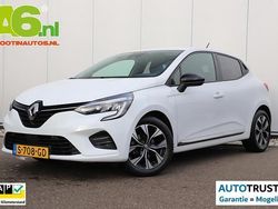 Wit Gebruikt 2023 Renault Clio V Evolution Hatchback | € 14.999 (Goede deal)
