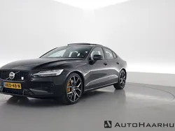 Zwart Gebruikt 2024 Volvo S60 Sedan | € 54.900