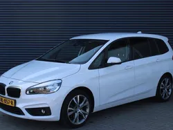 Wit Gebruikt 2018 BMW 218 Executive Stationwagen | € 15.895 (Goede deal)