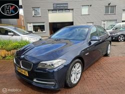 Blauw, metallic lak Gebruikt 2014 BMW 520 Executive Sedan | € 15.950 (Eerlijke prijs)