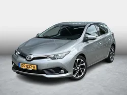 Grijs Gebruikt 2015 Toyota Auris Hatchback | € 13.499 (Iets duurder)