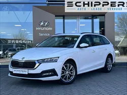 Wit Gebruikt 2022 Skoda Octavia Ambition Stationwagen | € 24.400 (Super prijs)