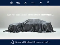 Wit, metallic lak Gebruikt 2024 Audi A3 Comfort Sedan | € 36.950