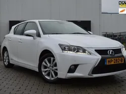 Wit Gebruikt 2014 Lexus CT200h Sport Line Hatchback | € 14.495 (Eerlijke prijs)