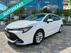 Wit Gebruikt 2024 Toyota Corolla Hybrid Business Edition Stationwagen | € 28.440 (Super prijs)