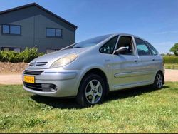 Grijs Gebruikt 2005 Citroën Xsara Picasso Attraction MPV | € 1.599 (Eerlijke prijs)