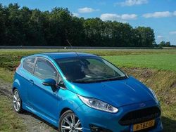 Blauw Gebruikt 2014 Ford Fiesta Sport Hatchback | € 4.250 (Super prijs)