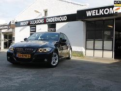 Zwart Gebruikt 2011 BMW 318 Sedan | € 4.950 (Eerlijke prijs)