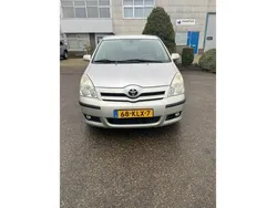 Grijs Gebruikt 2004 Toyota Corolla Verso Terra MPV | € 3.350 (Eerlijke prijs)