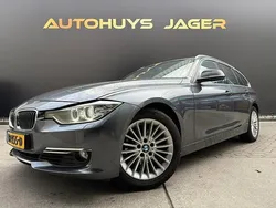 Grijs, metallic lak Gebruikt 2014 BMW 320 Executive Stationwagen | € 10.950 (Eerlijke prijs)