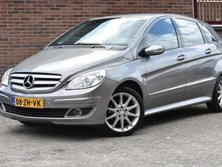 Grijs, metallic lak Gebruikt 2008 Mercedes B200 MPV | € 4.949 (Eerlijke prijs)
