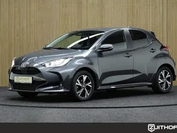 Grijs Gebruikt 2024 Toyota Yaris Hybrid Edition Hatchback | € 25.850 (Eerlijke prijs)
