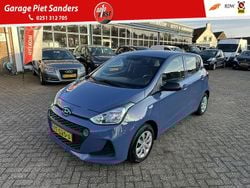 Blauw Gebruikt 2017 Hyundai i10 Hatchback | € 7.450 (Eerlijke prijs)