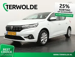 Wit Gebruikt 2022 Dacia Sandero Comfort Hatchback | € 11.900 (Goede deal)