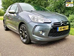 Grijs, metallic lak Gebruikt 2010 Citroën DS3 So Chic Hatchback | € 4.399 (Eerlijke prijs)