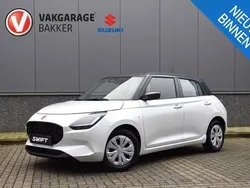 Wit Nieuw 2025 Suzuki Swift Comfort Hatchback | € 22.299 (Eerlijke prijs)
