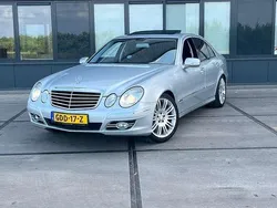 Grijs Gebruikt 2008 Mercedes E350 Avantgarde Sedan | € 12.900 (Duur)
