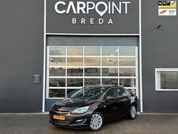 Bruin Gebruikt 2013 Opel Astra Design Edition Sedan | € 5.745 (Eerlijke prijs)