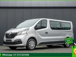 Zilver, metallic lak Gebruikt 2018 Renault Trafic Van | € 26.450