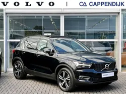 Zwart Gebruikt 2020 Volvo XC40 R-Design SUV | € 33.799 (Eerlijke prijs)