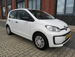 Wit Gebruikt 2018 VW up! take up! Hatchback | € 8.600 (Eerlijke prijs)