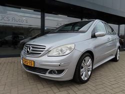 Grijs Gebruikt 2007 Mercedes 200 Hatchback | € 4.999