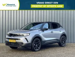Grijs, metallic lak Gebruikt 2024 Opel Mokka SUV | € 28.900 (Iets duurder)