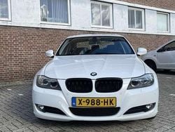 Wit Gebruikt 2011 BMW 318 Luxury Line Sedan | € 8.800 (Iets duurder)