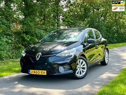 Zwart Gebruikt 2020 Renault Clio V Intens Hatchback | € 9.999 (Eerlijke prijs)