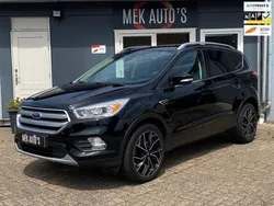 Zwart Gebruikt 2017 Ford Kuga Titanium SUV | € 13.994 (Eerlijke prijs)