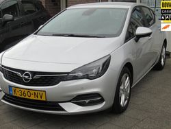 Grijs Gebruikt 2021 Opel Astra Edition Hatchback | € 13.950 (Eerlijke prijs)